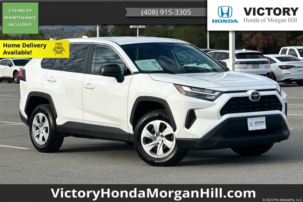 2024 Toyota RAV4 LE photo 1