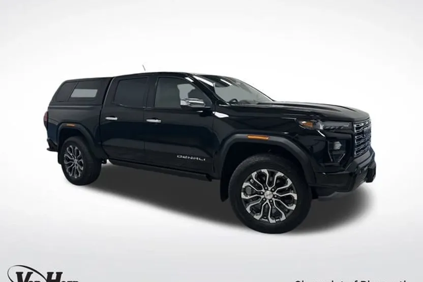 2024 Gmc Canyon Denali photo 1