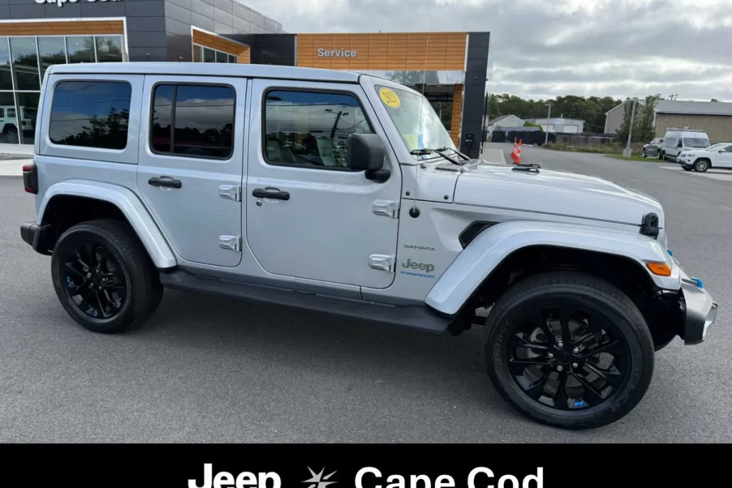 2023 Jeep Wrangler 4xe Sahara photo 1