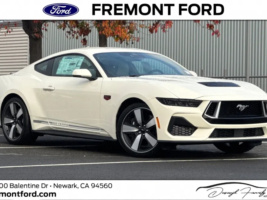 2025 Ford Mustang GT Premium photo 1
