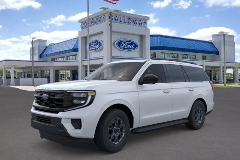 2025 Ford Expedition photo 1