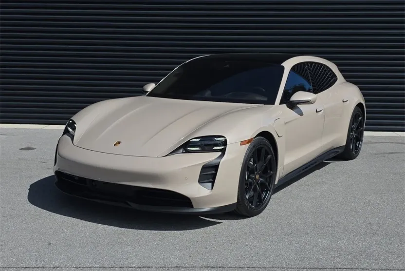 2023 Porsche Taycan GTS Sport Turismo photo 1