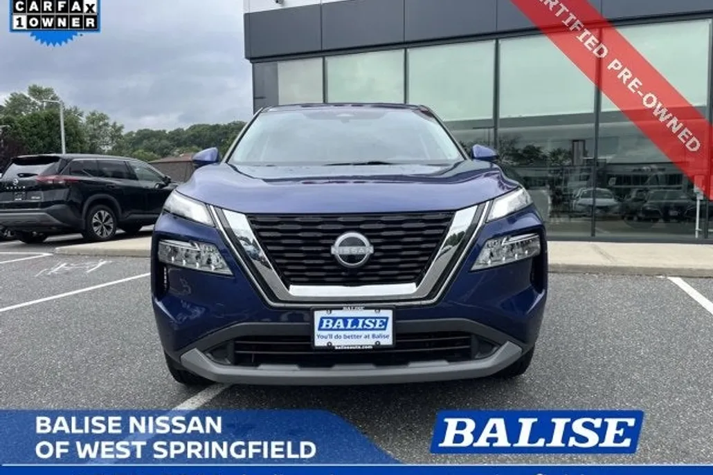 2022 Nissan Rogue SV photo 1