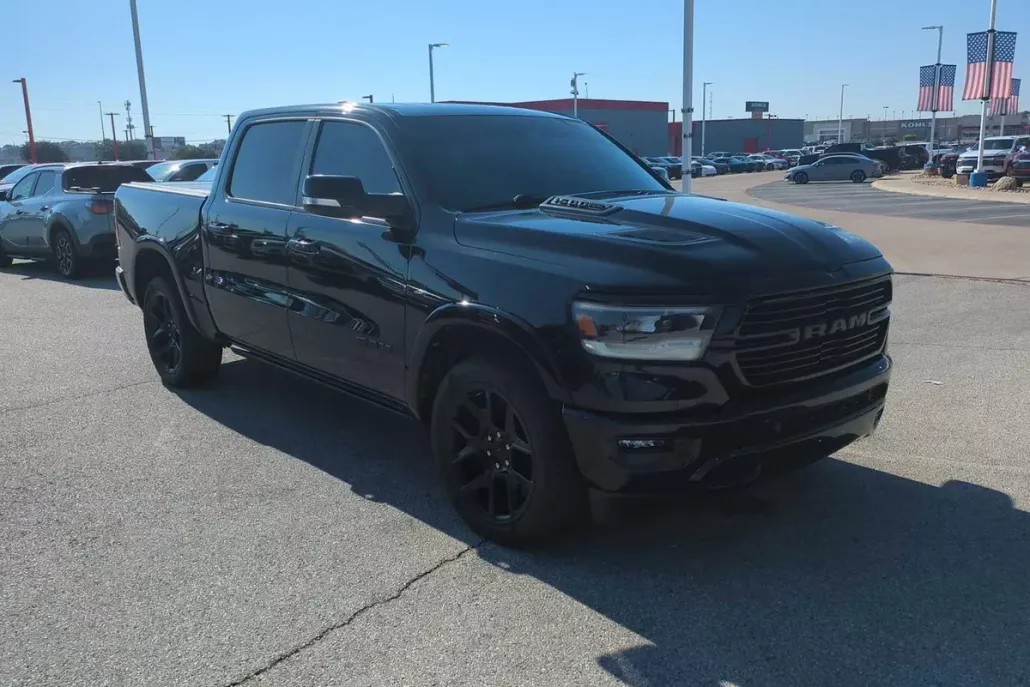 2021 Ram 1500 Laramie photo 1