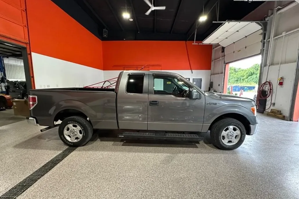 2013 Ford F-150 XLT photo 1