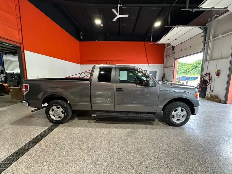 2013 Ford F-150 XLT photo 1
