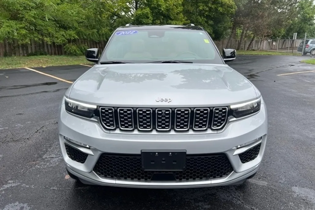 2022 Jeep Grand Cherokee Summit Reserve photo 1
