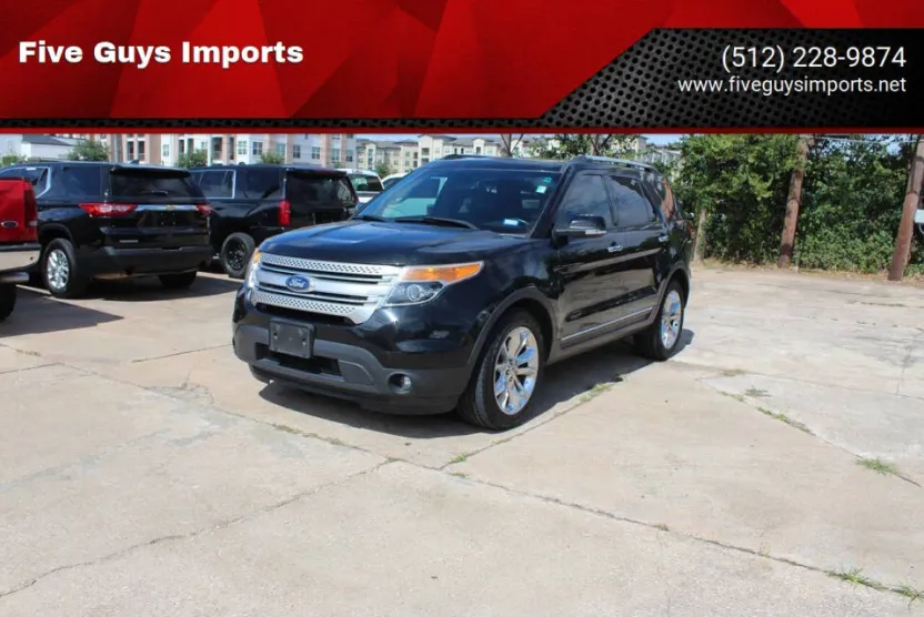 2013 Ford Explorer XLT photo 1