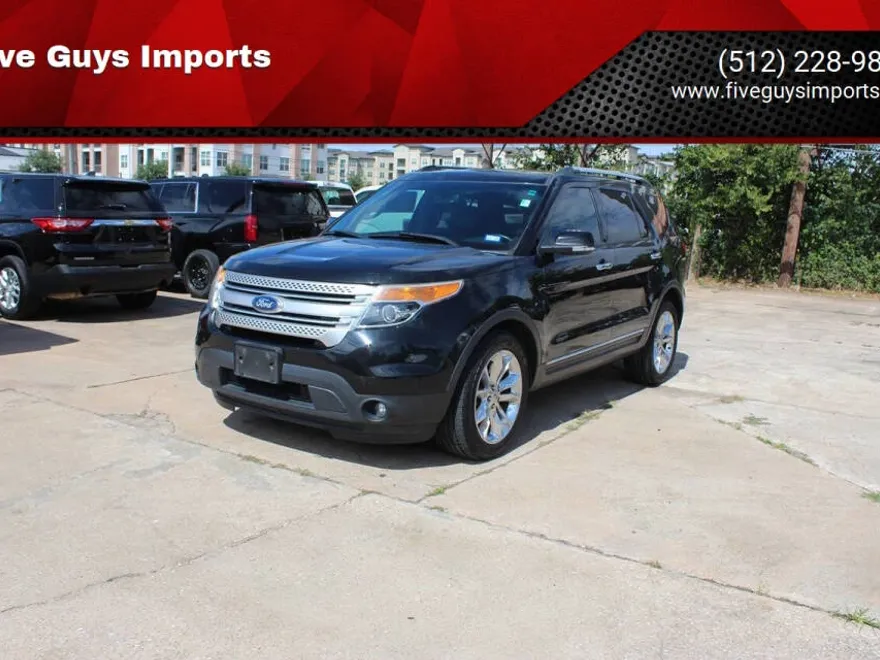 2013 Ford Explorer XLT photo 1