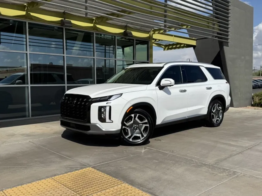 2024 Hyundai Palisade SEL photo 1