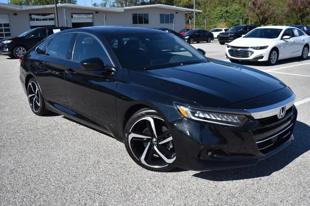 2022 Honda Accord Sport 2.0T photo 1