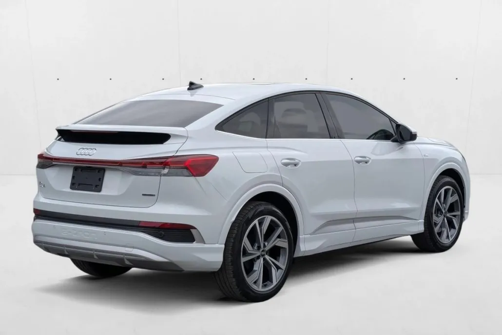 2025 Audi Q4 Sportback E-tron 55 Premium photo 1