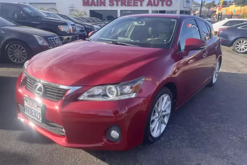 2012 Lexus CT 200h photo 1
