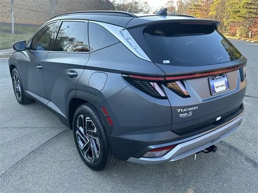 2025 Hyundai Tucson Limited photo 1