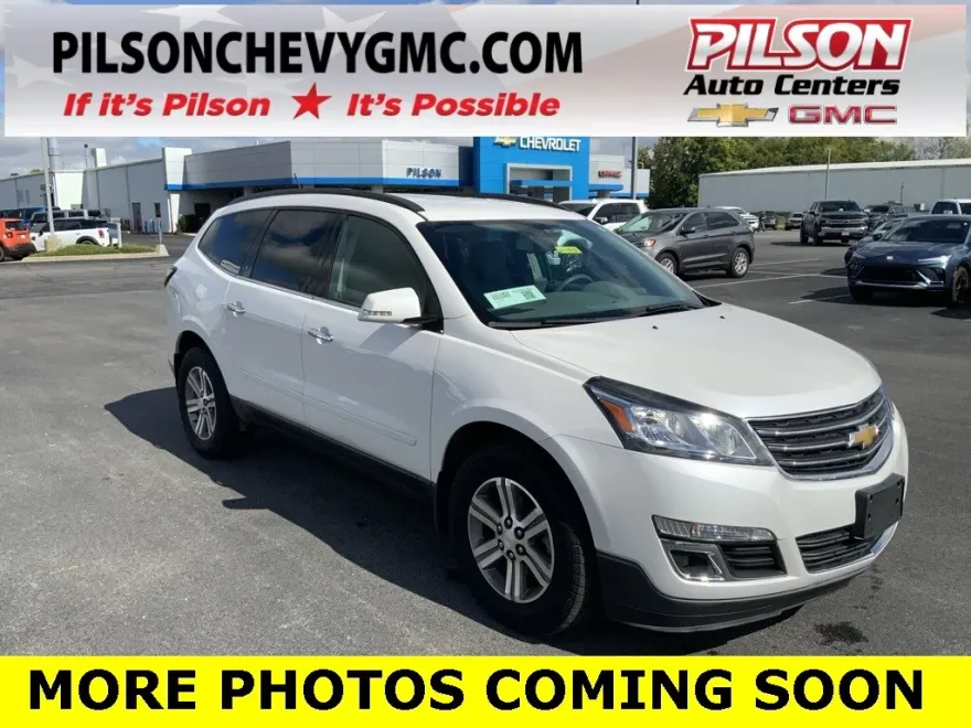 2017 Chevrolet Traverse 1LT photo 1