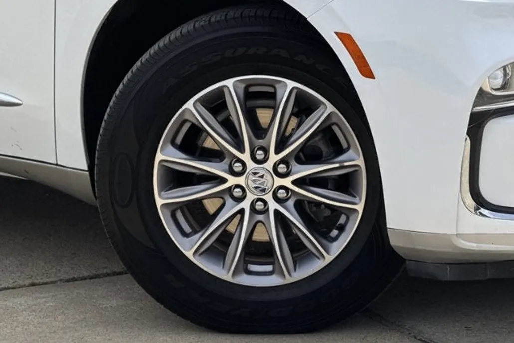 2024 Buick Enclave Premium photo 1