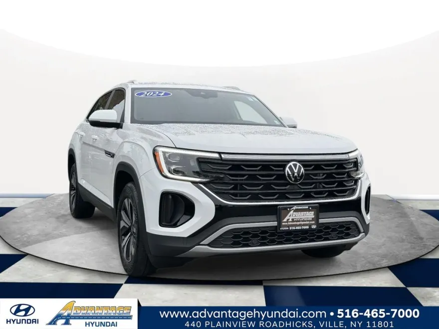 2024 Volkswagen Atlas Cross Sport SE photo 1