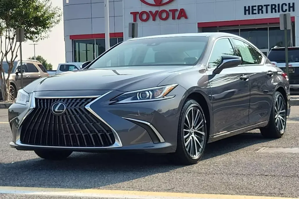 2023 Lexus ES 350 photo 1