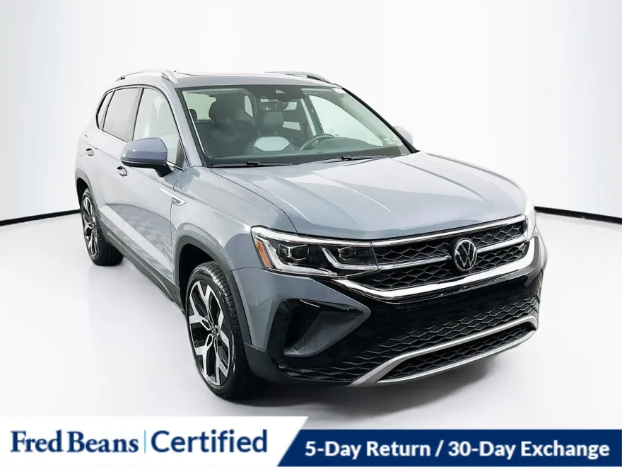 2022 Volkswagen Taos SEL photo 1