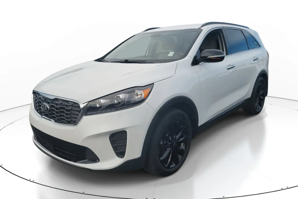 2020 Kia Sorento S V6 photo 1
