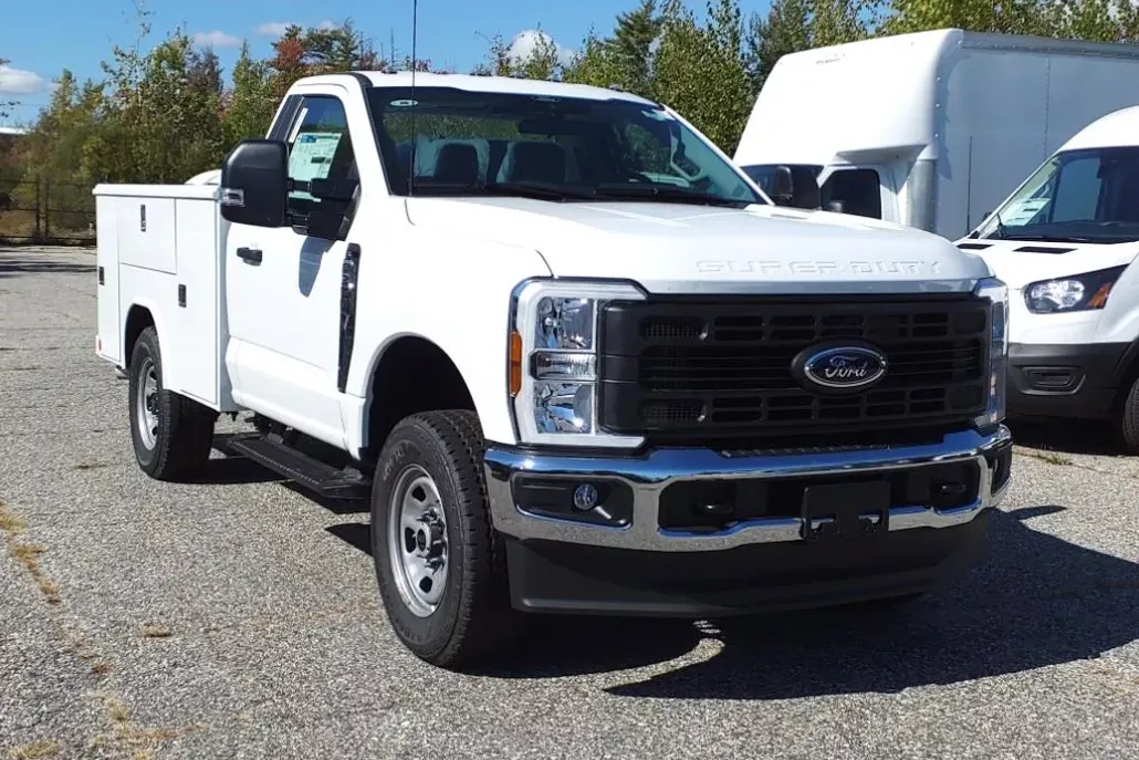 2024 Ford F-350 photo 1