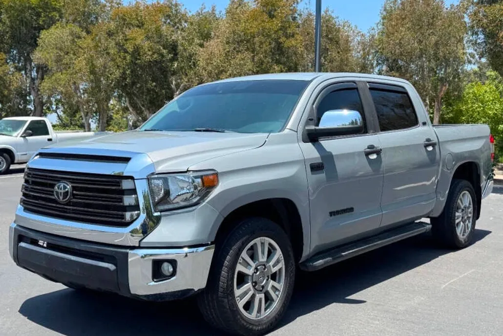 2020 Toyota Tundra SR5 Grade photo 1