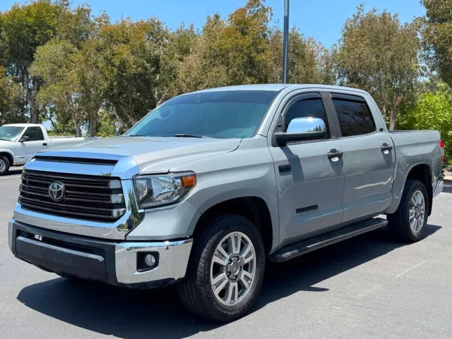 2020 Toyota Tundra SR5 Grade photo 1