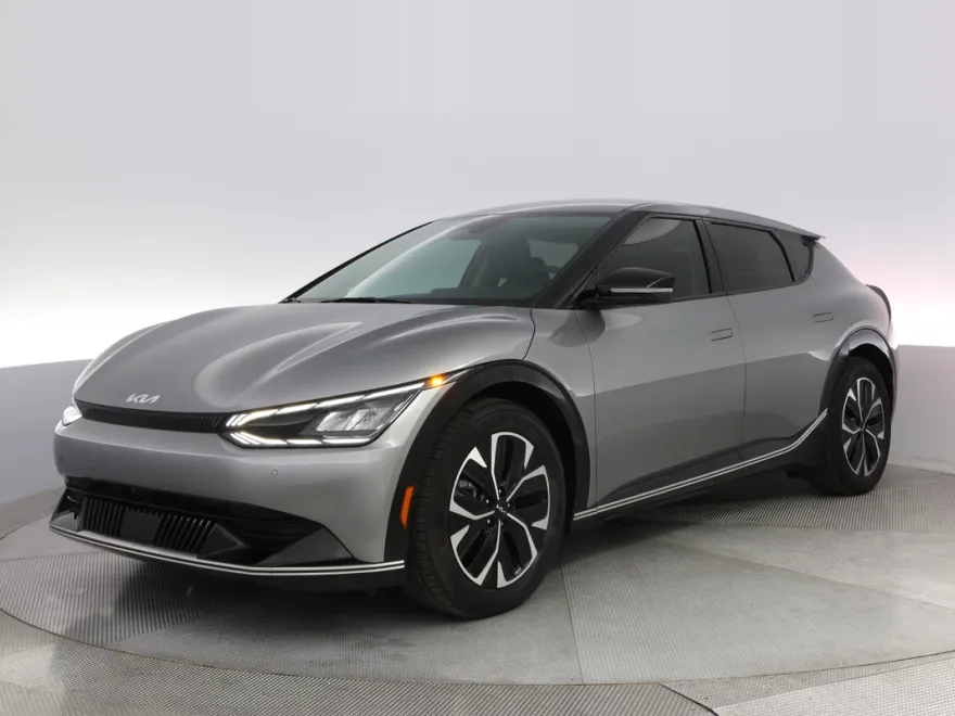 2023 Kia EV6 Light Wind photo 1