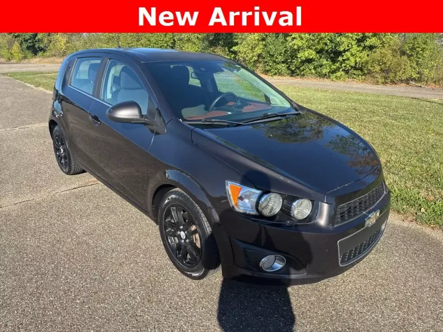 2014 Chevrolet Sonic LT photo 1