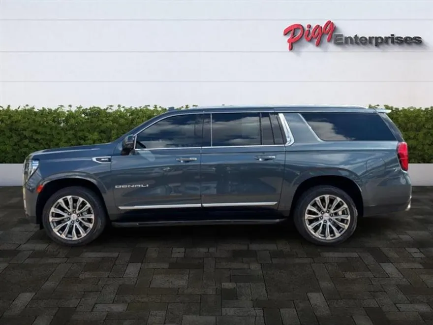 2021 Gmc Yukon XL 1500 Denali photo 2