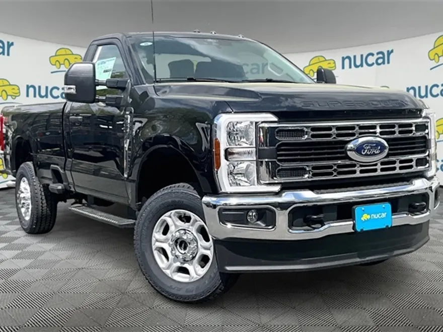 2025 Ford F-350 photo 1