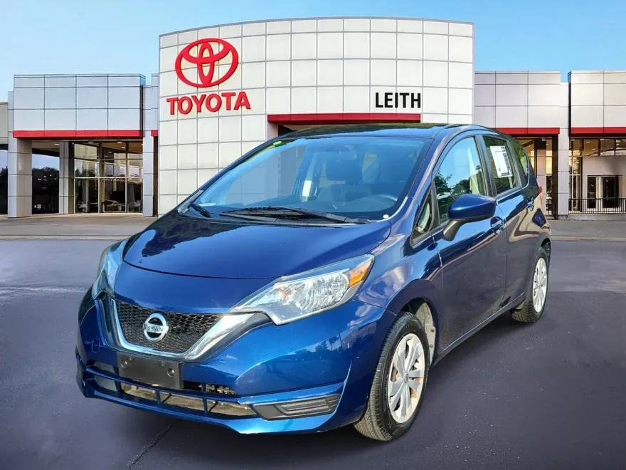 2019 Nissan Versa Note SV photo 1