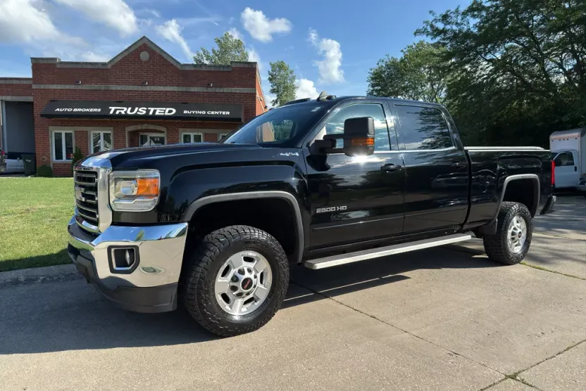 2016 Gmc Sierra 2500 SLE photo 1