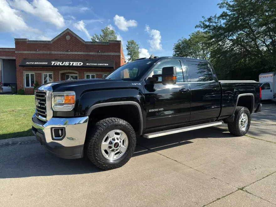 2016 Gmc Sierra 2500 SLE photo 1