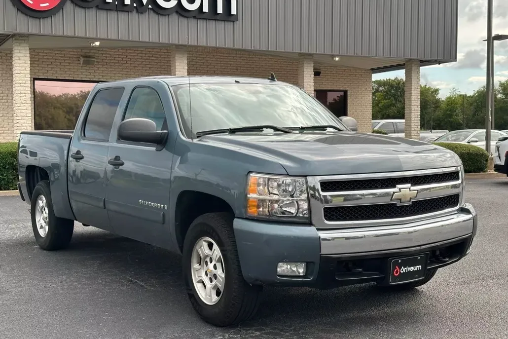 2007 Chevrolet Silverado 1500 LT photo 1