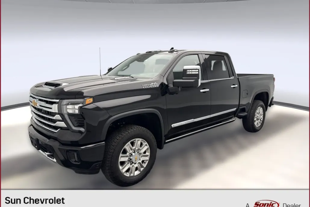 2025 Chevrolet Silverado High Country photo 1