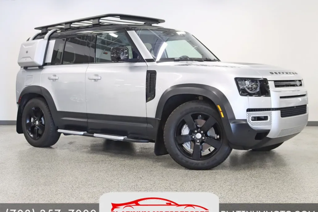 2020 Land Rover Defender 110 photo 1