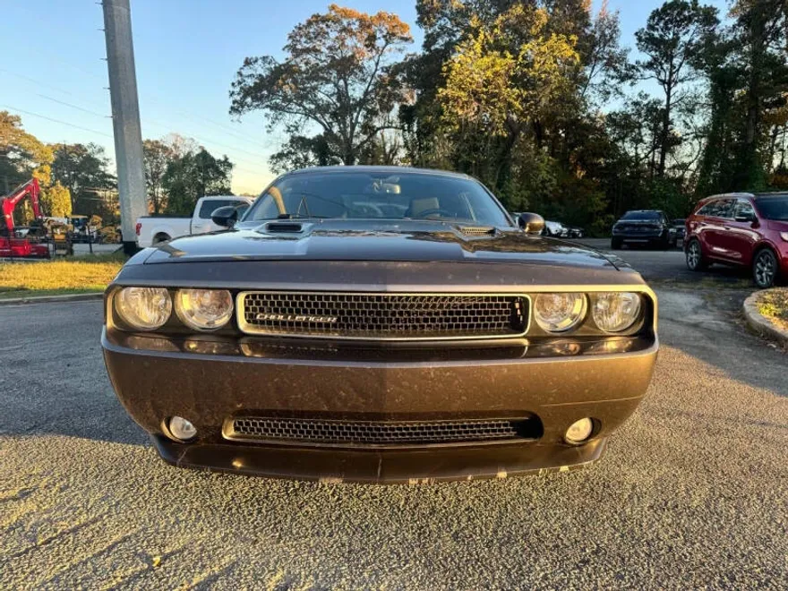 2013 Dodge Challenger R/T photo 1