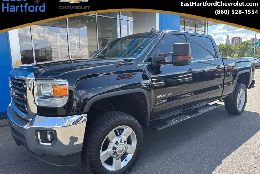 2017 Gmc Sierra 2500 HD SLE Z71 photo 1