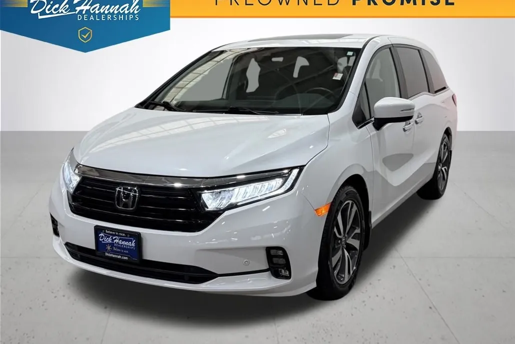 2022 Honda Odyssey Touring photo 1