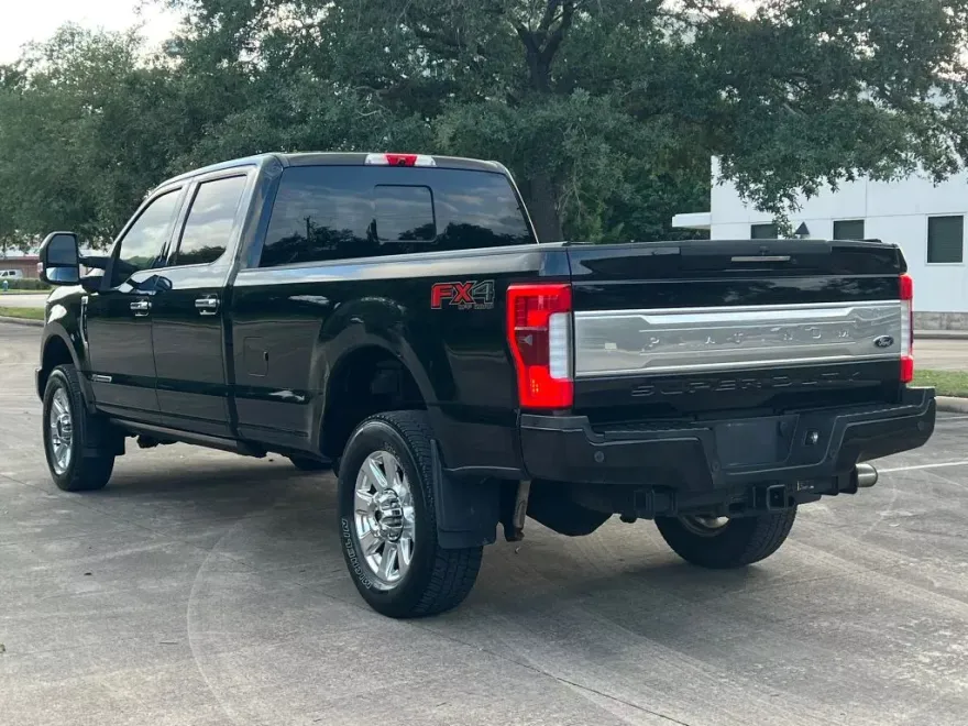 2017 Ford F-350 photo 1