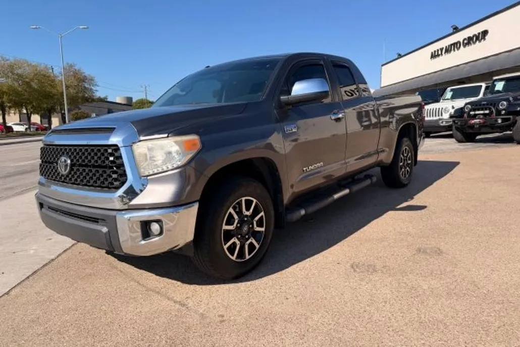 2015 Toyota Tundra Double Cab Limited photo 1