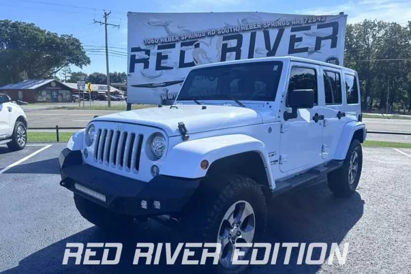 2018 Jeep Wrangler Unlimited Sahara photo 1