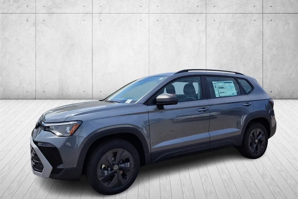 2025 Volkswagen Taos S photo 1