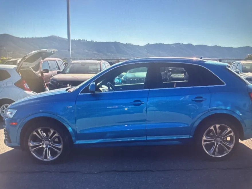 2016 Audi Q3 Prestige photo 1