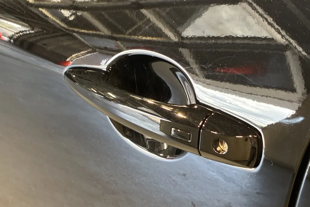 2023 Nissan Rogue SV photo 1