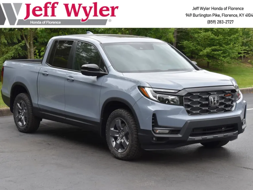 2025 Honda Ridgeline TrailSport photo 1