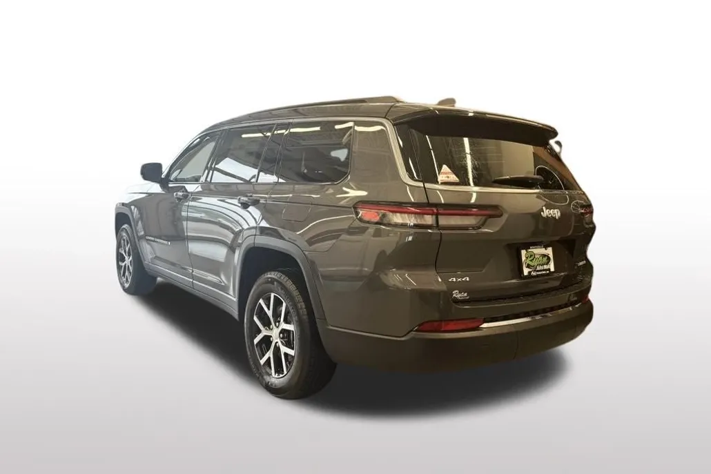 2025 Jeep Grand Cherokee Limited photo 1