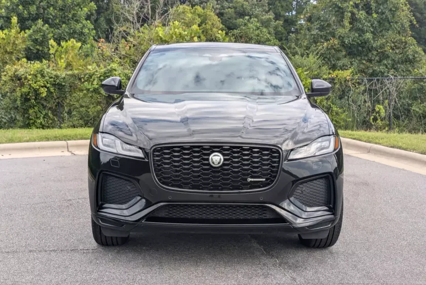 2024 Jaguar F-PACE P250 R-Dynamic S photo 1