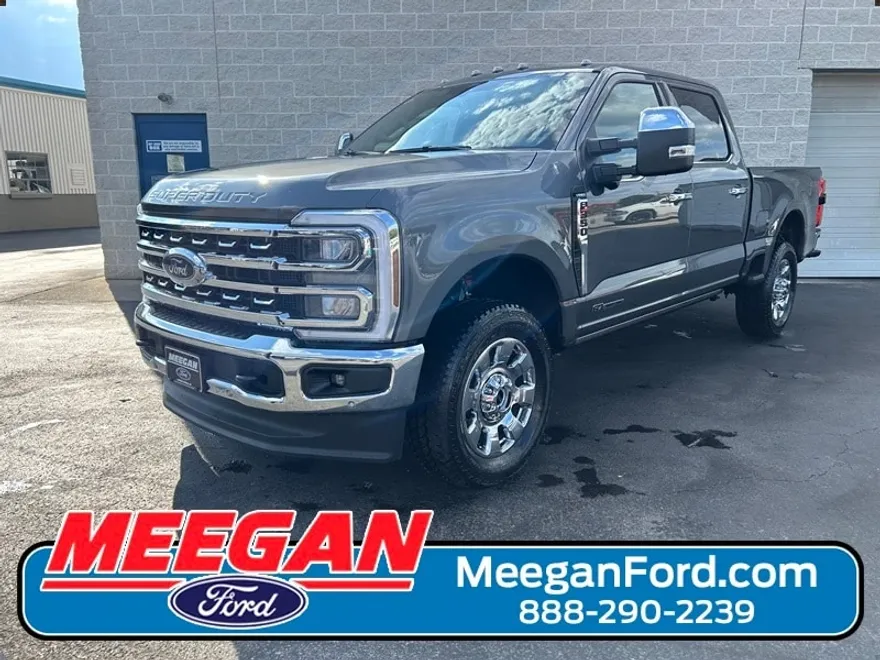 2026 Ford F-350 Lariat photo 1